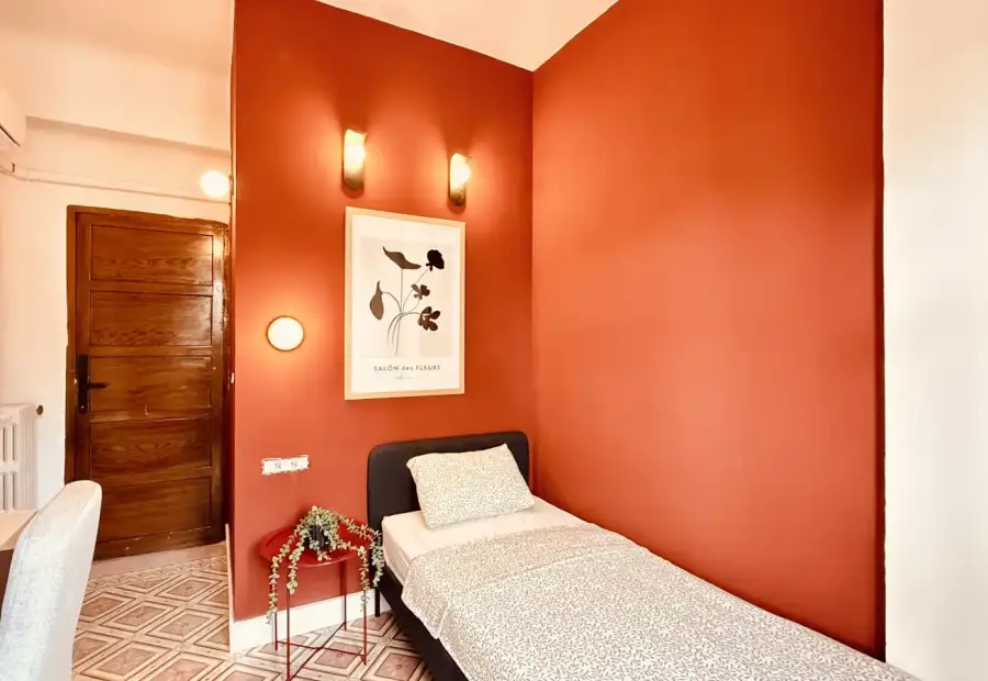 Habitación en piso compartido de 6 habitaciones en alquiler en San Matías-Realejo en Granada