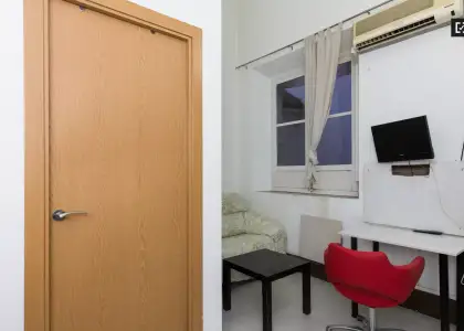 Increíble loft con cama doble, cocina y baño privado en alquiler en el centro de la ciudad de Granada en Granada