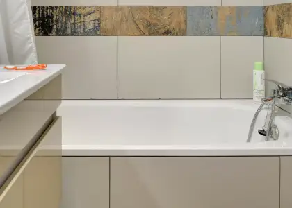 Se alquila habitación en piso compartido de 5 habitaciones en Zaragoza, todos los gastos incluidos. en Zaragoza