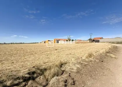 Solar en venta en Calle Calatrava, Villarta de San Juan, Ciudad Real en Villarta de San Juan